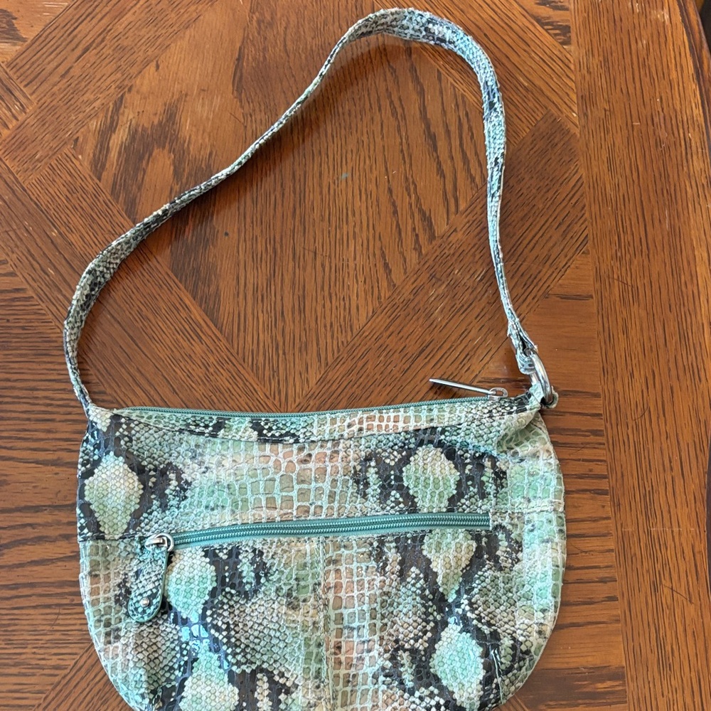 Stone Mountain Accessories Mint Green Snake-Print Shoulder Bag